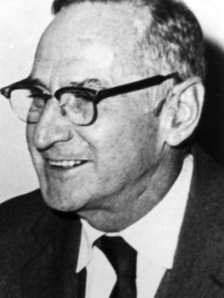 Black and white portrait of Provost David Goddard, the administration figure most responsible for supporting the changes that Bush proposed. At the time Bush was proposed, Goddard was Chairman of Biology and supported the Department's nomination.
