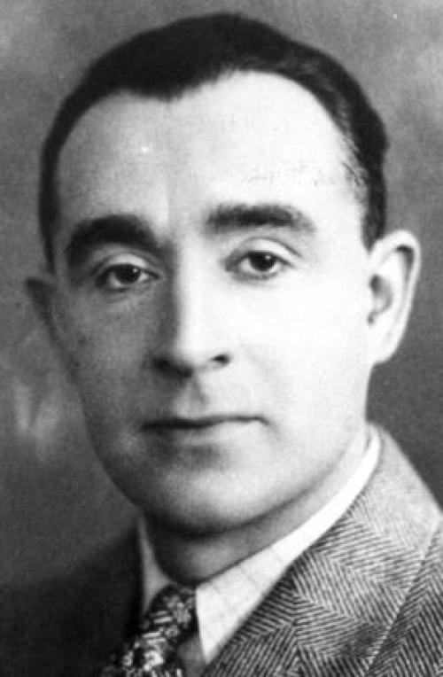 A black and white portrait of Viteles as an adult.